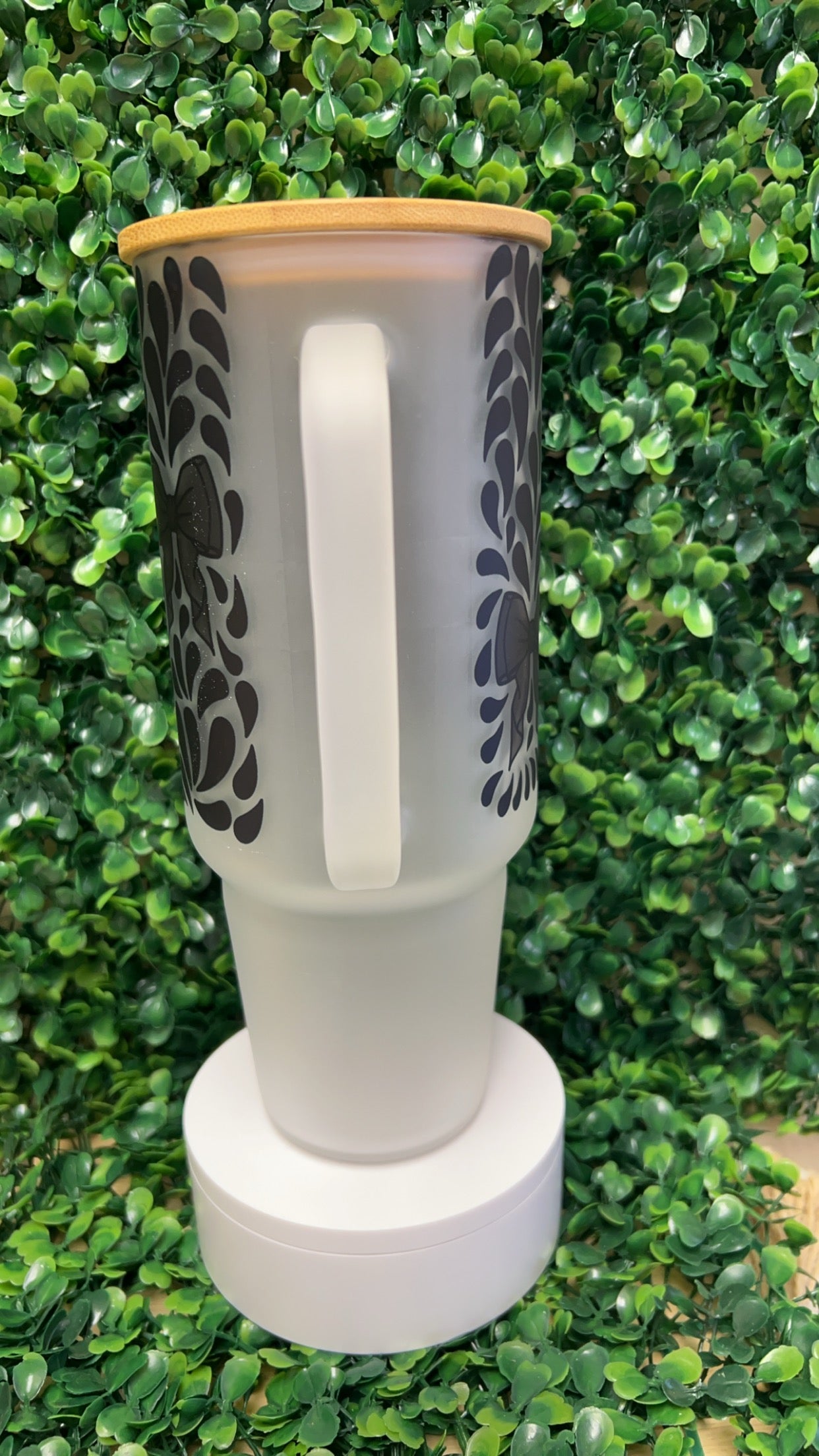 Black Talavera Bows 40 Oz Frosted Glass Tumbler