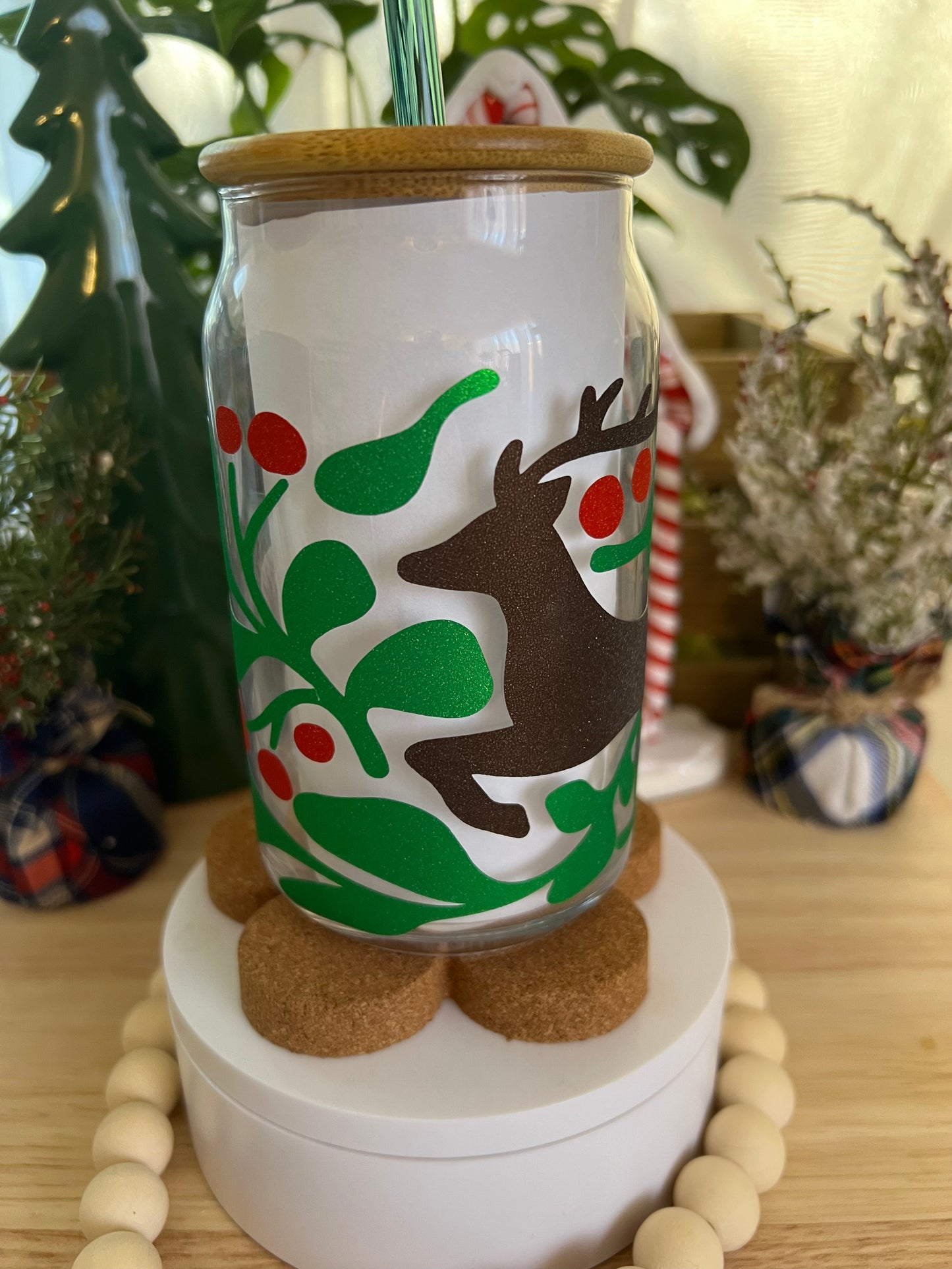 Reindeer with Leaves & Berries Beer Can Glass